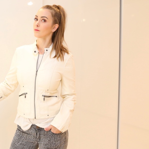 Free w/ bundle Bebe vegan leather jacket - Picture 12 of 16